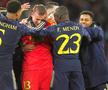 Andriy Lunin, felicitat de coechipieri pentru prestația de gală din Anglia / Sursă foto: Imago Images
