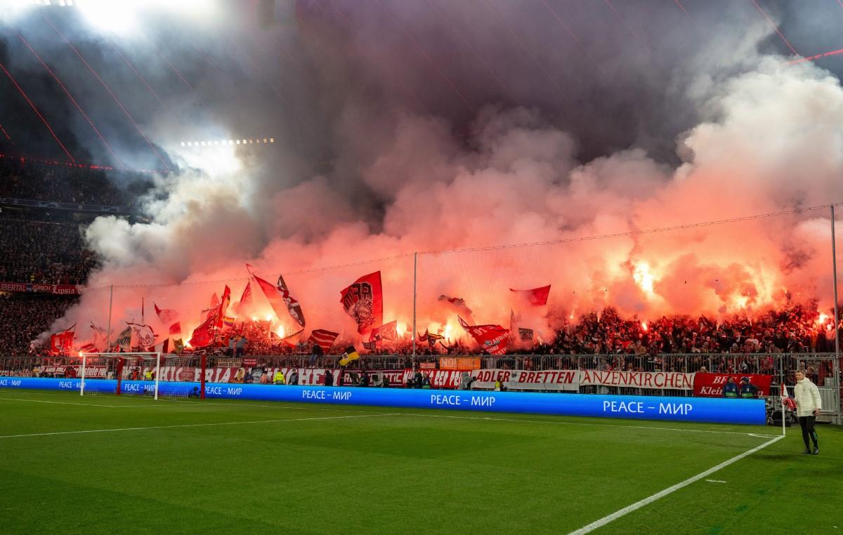 Atmosfera de la Bayern Munchen - Arsenak