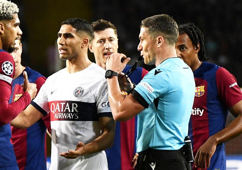 Istvan Kovacs în Barcelona - PSG, foto: Imago