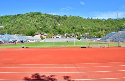 În urmă cu 5 ani, primarul promitea aici un stadion ultramodern » Cum arată azi arena de 12.000 de locuri din provincie: imaginile surprinse de GSP