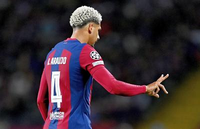Ronald Araujo ar putea să nu mai joace niciodată pentru Barcelona!