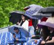 Ploaie și spectatori cu umbrele - ziua a patra Țiriac Open Foto: Raed Krishan