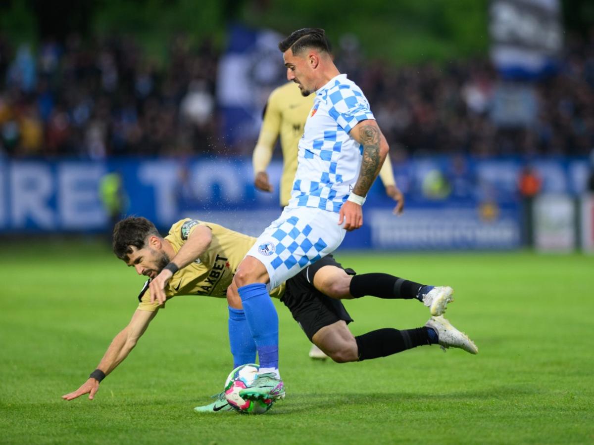 Corvinul Hunedoara - FC Voluntari, semifinala Cupei României // FOTO: Iosif Vajnar / sportpictures.eu