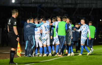 Corvinul - FC Voluntari 3-1 » Maxim am spus! „Gașca nebună” a Hunedoarei se califică uimitor în finala Cupei României Betano!