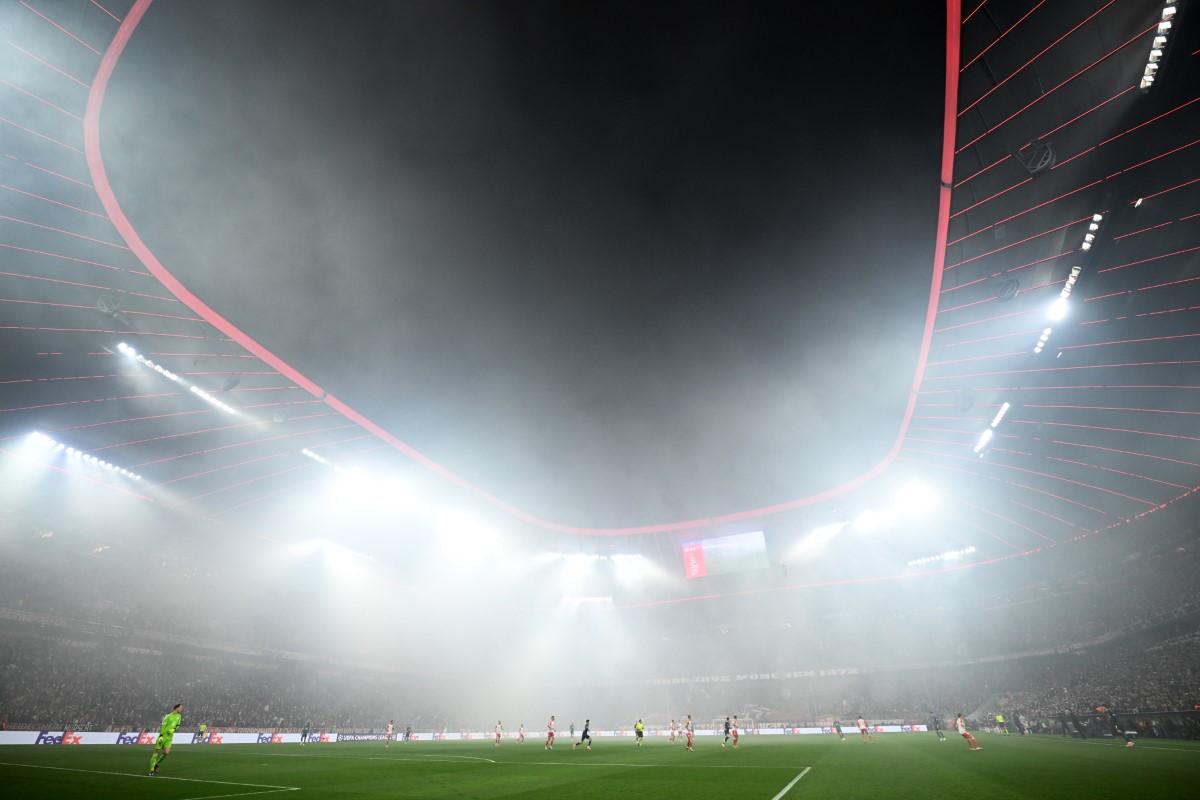 Atmosfera de la Bayern Munchen - Arsenak