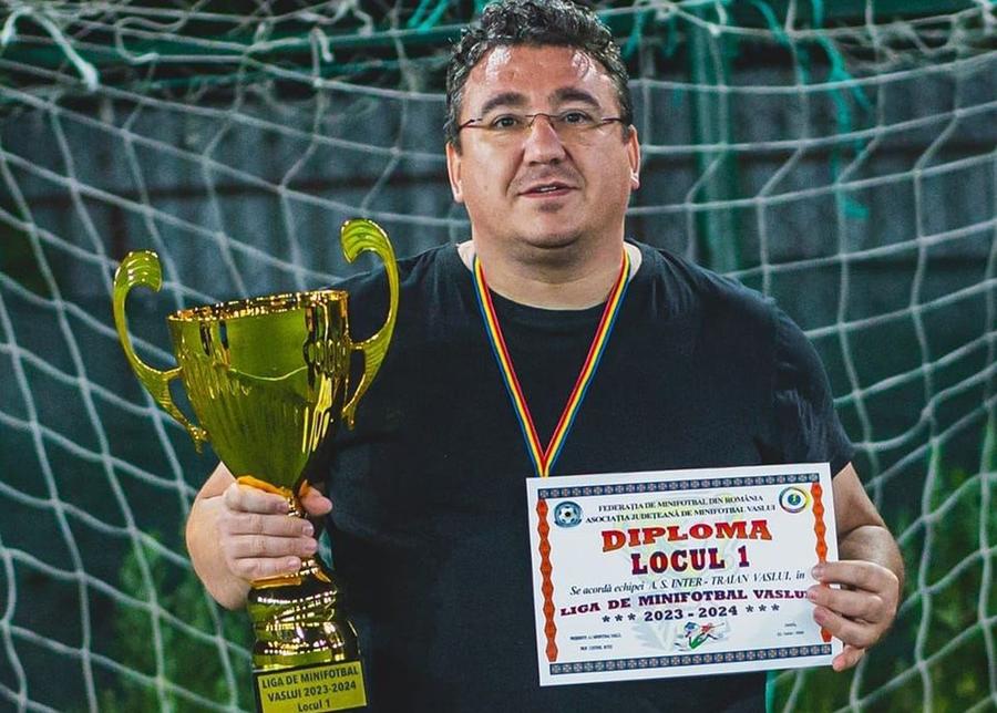 Bogdan Gheorghiță, președintele AJF Vaslui / Sursă foto: Facebook Scene neverosimile la un meci din România » Jandarmul a venit pe teren și a legitimat un jucător în timpul meciului! Explicații oficiale: „A avut o atitudine proactivă”