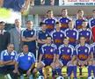 Fotografie de grup la începutul sezonului 2008-2009, cel la finalul căruia FC Argeș a fost retrogradată pentru corupție. Monel Cârstoiu e cel încercuit