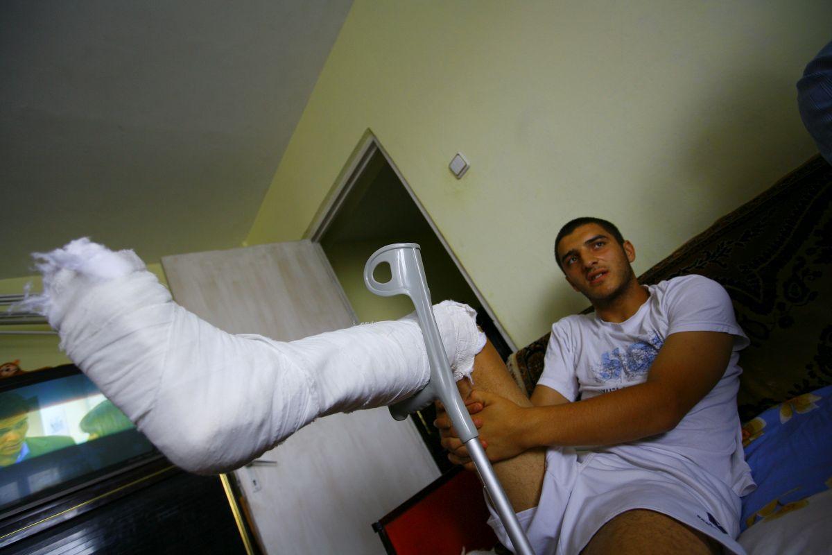Monel Cârstoiu - imagini cu fostul mijlocaș al Argeșului, accidentat grav de Alex Pițurcă în 2008