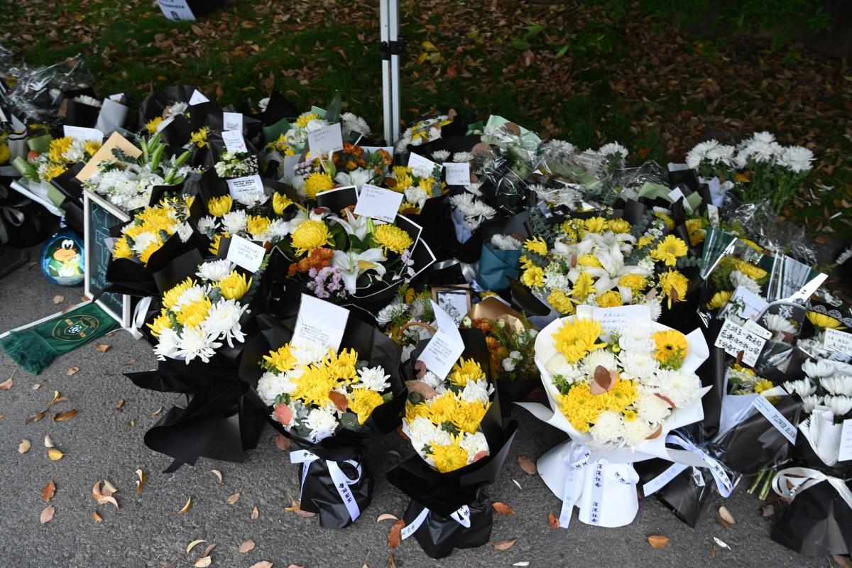 Omagiu adus post-mortem lui Aaron Boupendza în Zhejiang, China // foto: Imago Images
