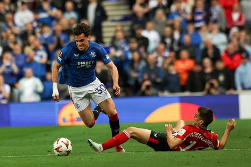 Înainte de a-și găsi echipă după despărțirea de Rangers, Ianis Hagi e cu ochii pe naționala U19 a României / Foto: Imago Images