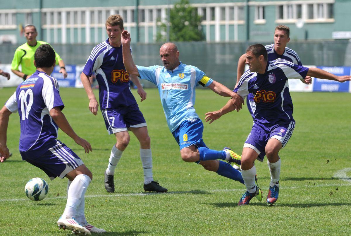 Destin frânt » Alex Pițurcă l-a accidentat grav, apoi a dispărut definitiv din Liga 1! GSP a reconstituit cazul, după 17 ani: trebuia să fie la națională, a urmat anonimatul!