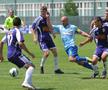 Monel Cârstoiu, într-o deplasare a piteștenilor din Liga 2. Cu numărul șapte și păr blond e Dănuț Ivănică, ultimul fotbalist descoperit de Nicolae Dobrin înainte să moară / Sursă foto: Arhivă GSP