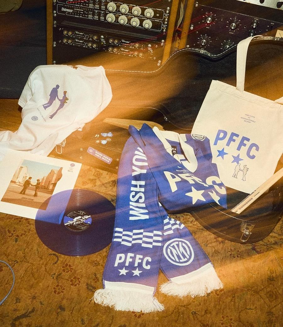 Produse semnate Inter Milano x Pink Floyd Colaborare istorică pentru clubul lui Cristi Chivu: Inter Milano x Pink Floyd!