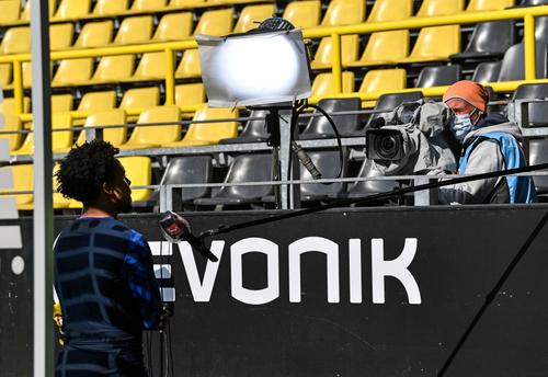 Peste 6 milioane de oameni s-au uitat la Sky Sports sâmbătă