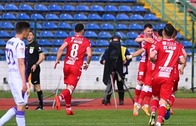 Dezvăluiri din interiorul lui Dinamo: cum a schimbat Uhrin fața clubului + Anunț îngrijorător pentru club: „Nu mai poate fi adus pe linia de plutire de fani”