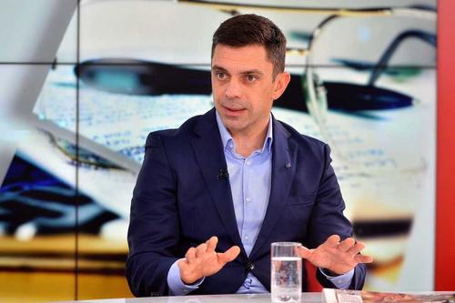 Eduard Novak, ministrul Tineretului și Sportului, cere răbdare în ceea ce privește revenirea fanilor pe stadioanele din România.