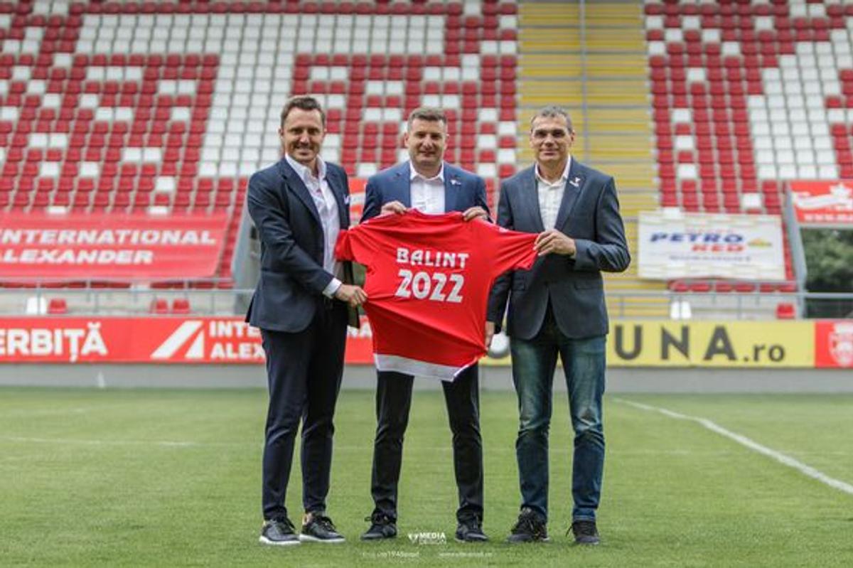 Laszlo Balint, contract nou cu UTA / FOTO: Facebook @uta1945arad