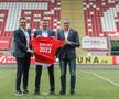 Au prezentat proiectul pentru sezonul următor de Liga 1 » Antrenorul a semnat până în 2022: „Mă bucur să anunț această colaborare”