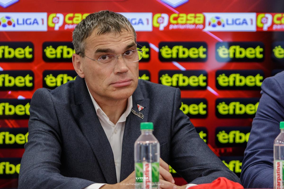 Laszlo Balint, contract nou cu UTA / FOTO: Facebook @uta1945arad