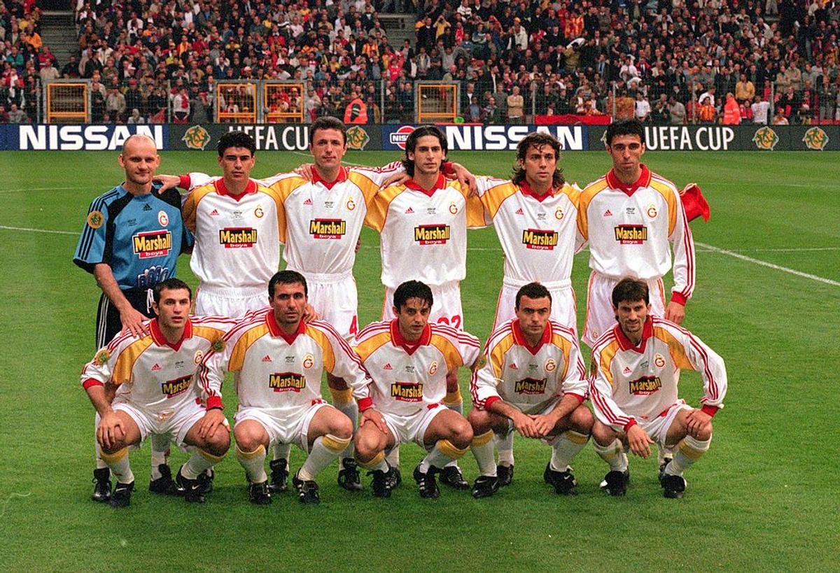 UEFA a postat un video genial cu Hagi din finala câștigată cu Arsenal, acum fix 21 de ani: „Un talent incredibil”