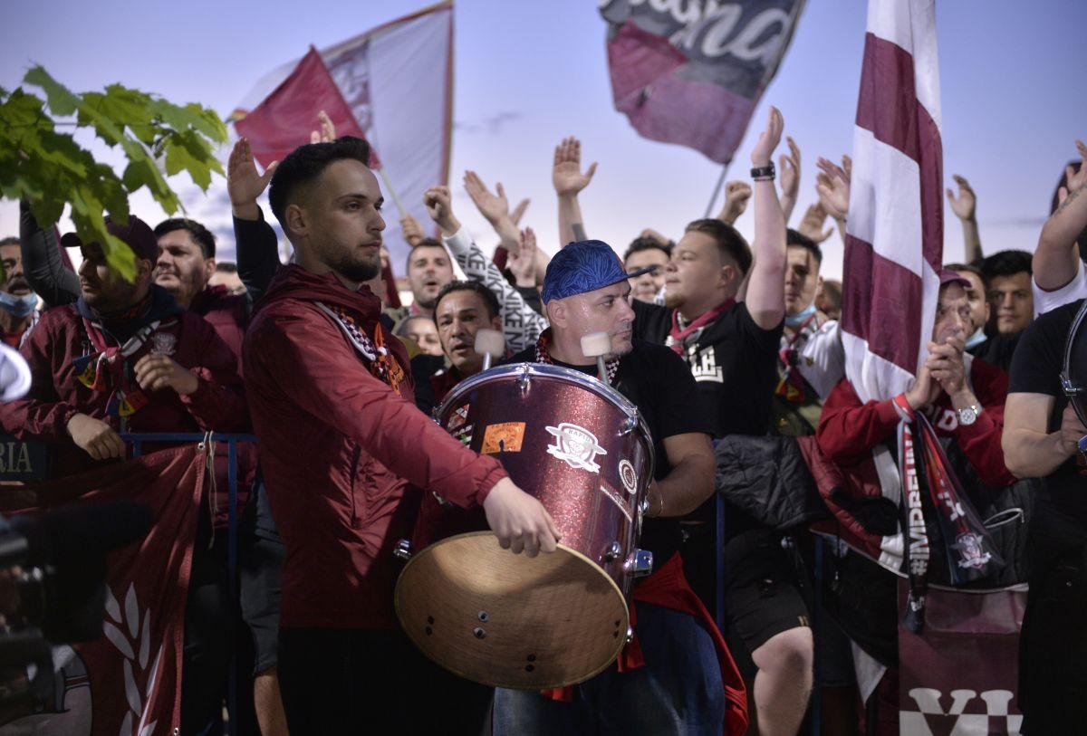Adrian Mititelu Jr. salută promovarea rivalei Rapid: „E o seară frumoasă pentru fotbalul românesc” + De ce spune că „urmează două săptămâni de calvar”