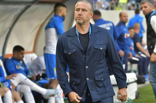 Câteva cluburi din Liga 1 pregătesc schimbări spectaculoase de antrenor
