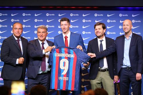Jordi Cruyff, ultimul din dreapta, a plecat și el de la Barcelona