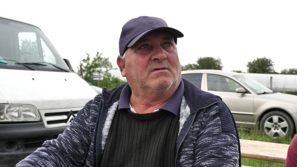Talpan, rezolv-o p-asta! Doi antrenori s-au certat și fiecare și-a înființat echipa lui: „Jandarmeria a venit doar ca să nu li se urce băutura la cap”