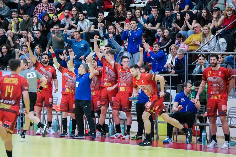 Jucătorii români sărbătorind calificarea la EURO Foto sportpictures „Nu arată a echipă, trebuie să strângă rândurile!” » Ce cred doi foști mari internaționali români despre șansele naționalei la EURO 2024