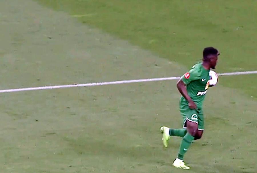 Doukoure a lovit mingea cu brațul Henț sau nu? Verdictul lui Kyros Vassaras la faza de penalty din CSU Craiova - Farul