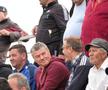 Talpan, rezolv-o p-asta! Doi antrenori s-au certat și fiecare și-a înființat echipa lui: „Jandarmeria a venit doar ca să nu li se urce băutura la cap”