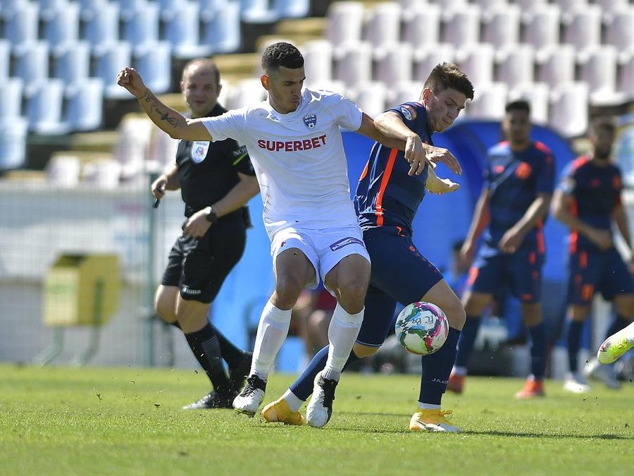 Ariel Lopez, în alb Interviu cu jucătorul care a decis meciul Gloria Buzău - Oțelul și i-a oferit o extrașansă lui Dinamo: „Doar la asta ne-am gândit”