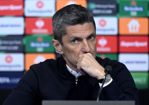 Răzvan Lucescu s-a plâns de arbitrii greci în decursul acestui sezon / Foto: Imago