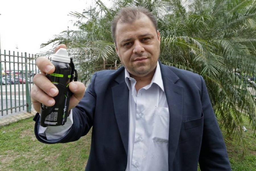 FIFA a pierdut procesul cu inventatorul spray-ului pentru arbitri » Suma uriașă pe care trebuie să o achite
