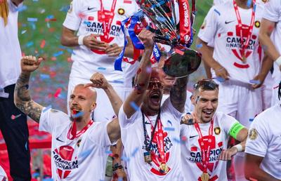 E sigur că FCSB ar da lovitura în mercato: „Cu el, ar avea cea mai bună apărare din România!”