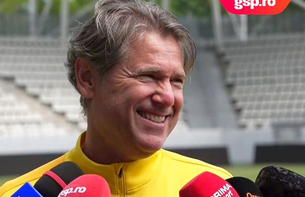 Florin Răducioiu, declarații geniale: „Las prosecco o lună, am lăsat și Toscanello” » Ce va face dacă dă gol în meciul Generației de Aur: „Ai mai scos limba în oglindă?”