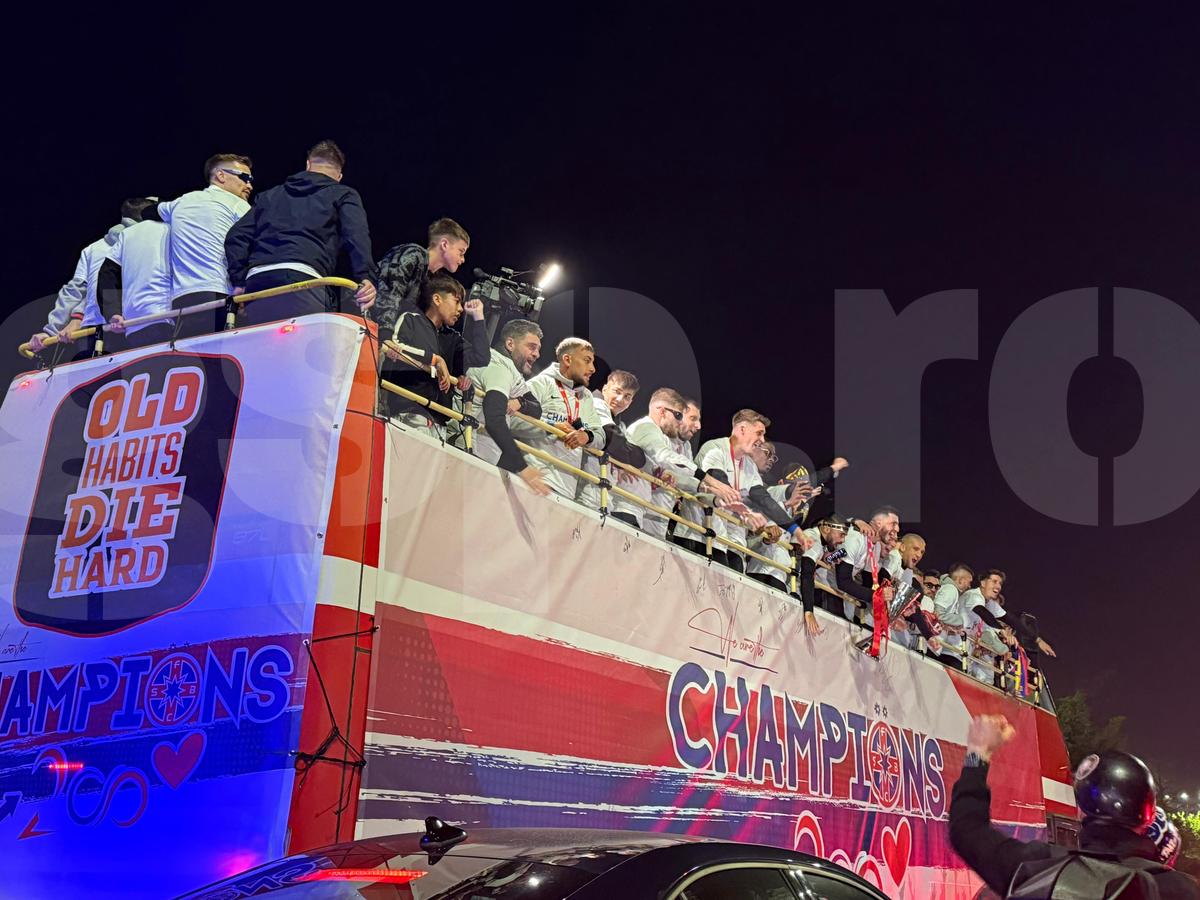 FCSB, petrecere în autocar