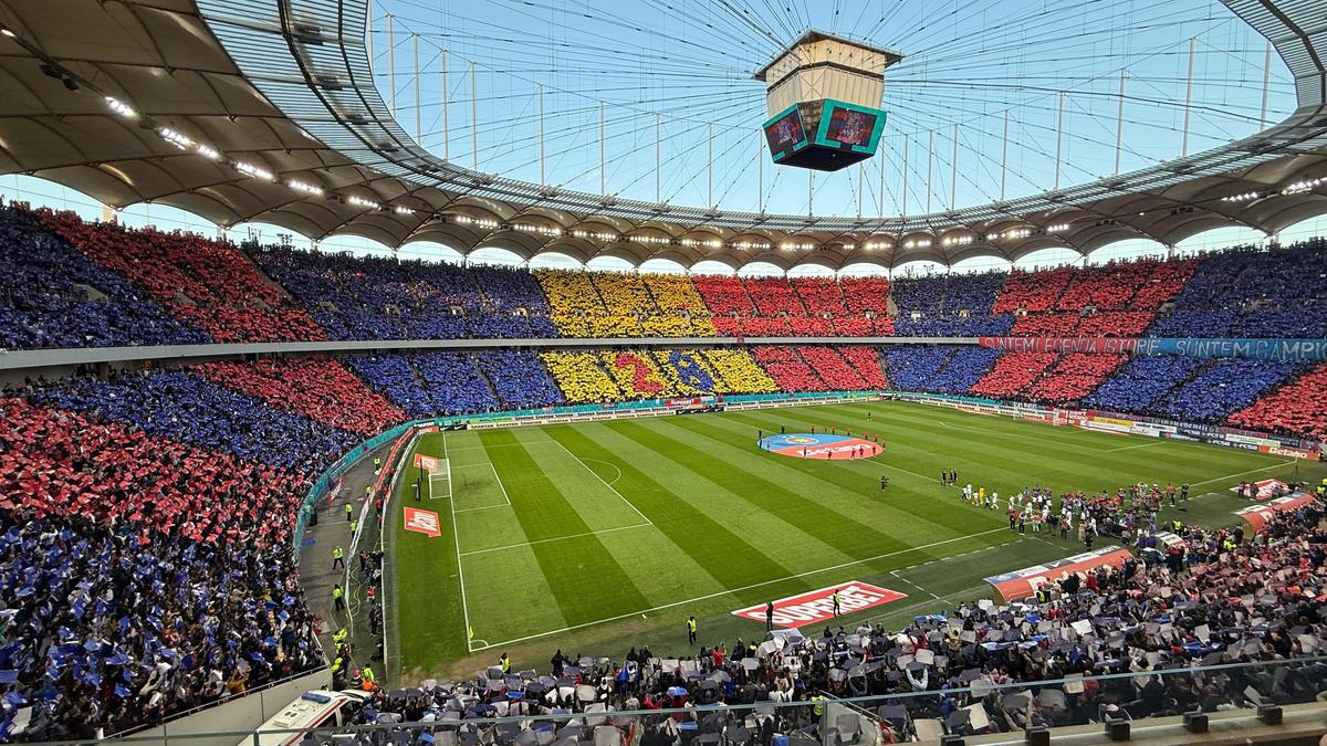 Galeria celor de la FCSB, scandare îndreptată către Mirel Rădoi! Momentul, surprins de reporterii GSP