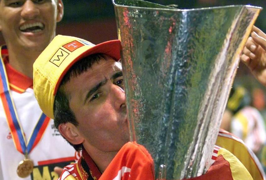 Gică Hagi (60 de ani) și-a amintit de unul dintre cele mai frumoase momente din cariera lui de fotbalist. Este vorba despre câștigarea Cupei UEFA reușită în 2000, când îmbrăca tricoul turcilor de la Galatasaray.