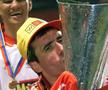 Gică Hagi (60 de ani) și-a amintit de unul dintre cele mai frumoase momente din cariera lui de fotbalist. Este vorba despre câștigarea Cupei UEFA reușită în 2000, când îmbrăca tricoul turcilor de la Galatasaray.