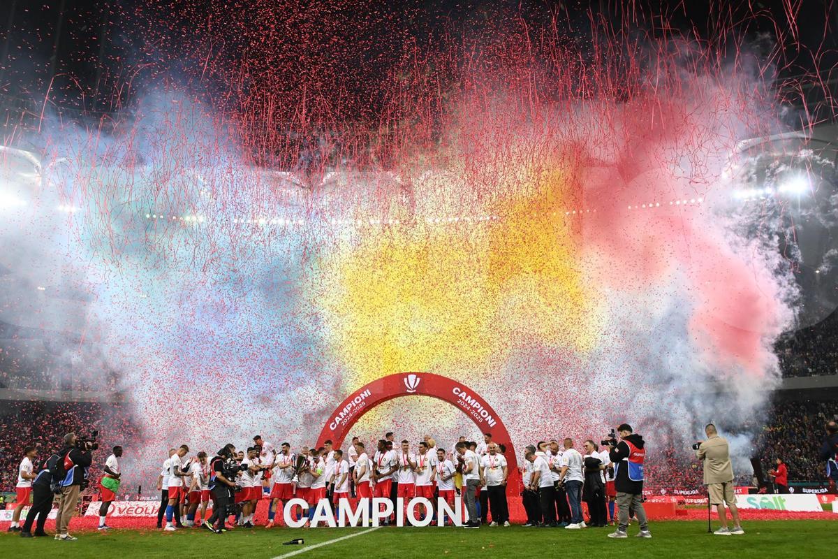 Cele mai tari imagini de la petrecerea de titlu a FCSB-ului