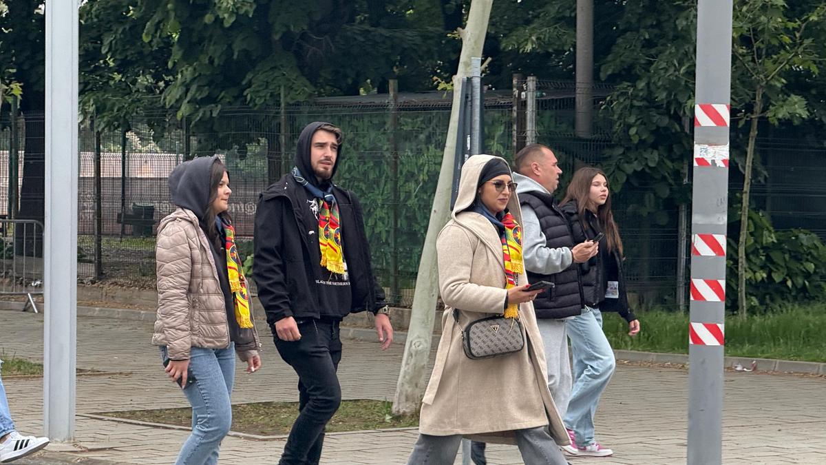 FCSB - Universitatea Craiova, fiesta roș-albastră, imagini înaintea meciului, 17 mai 2025