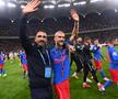 Eliash Charamabous, Daniel Bîrligea. FCSB, campioană Superligă 2024-2025. Foto: Eduard Vînătoru / Ionuț Iordache (GSP.RO)