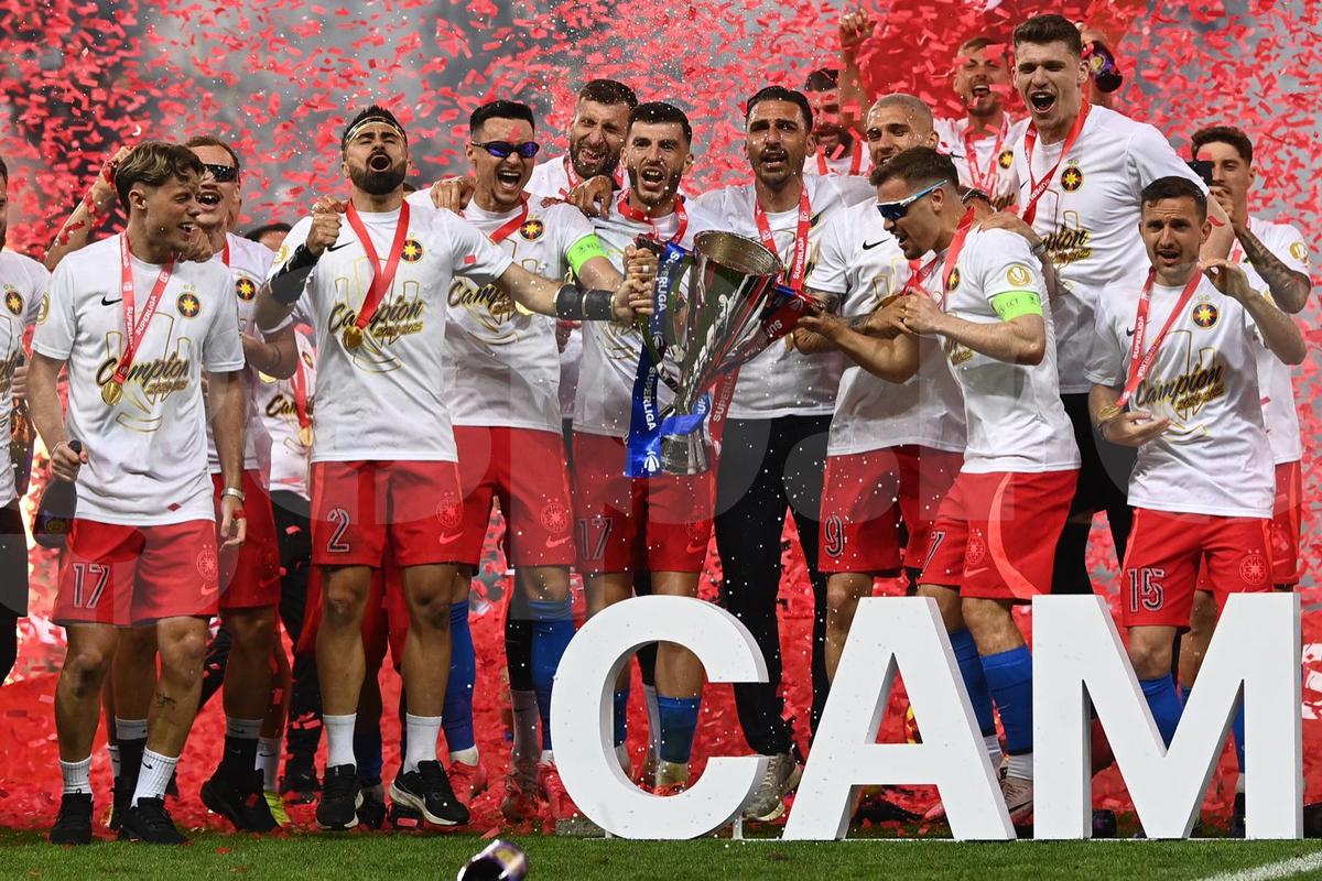 Cele mai tari imagini de la petrecerea de titlu a FCSB-ului