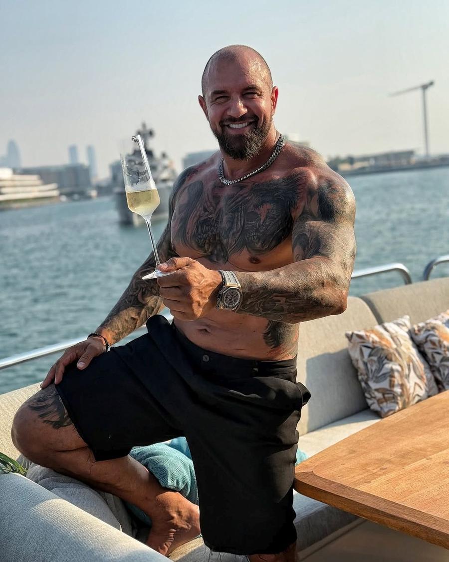 Alex Bodi / Foto: Instagram Contre dure în tabloide între Dan Alexa și presupusul amant al soției: „Bărbăția nu se cântărește în masă musculară”