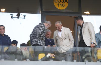 Marius Șumudică, ironizat de cel mai celebru fan al campioanei FCSB: „Înseamnă că se pricepe”
