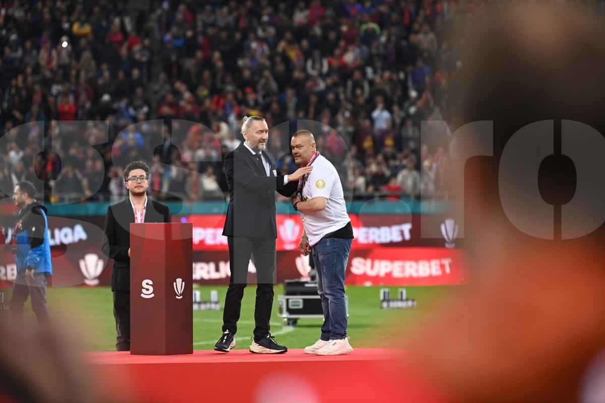 Elias Charalambous, direct în istoria FCSB! Pe plan intern, doar Laurențiu Reghecampf e peste