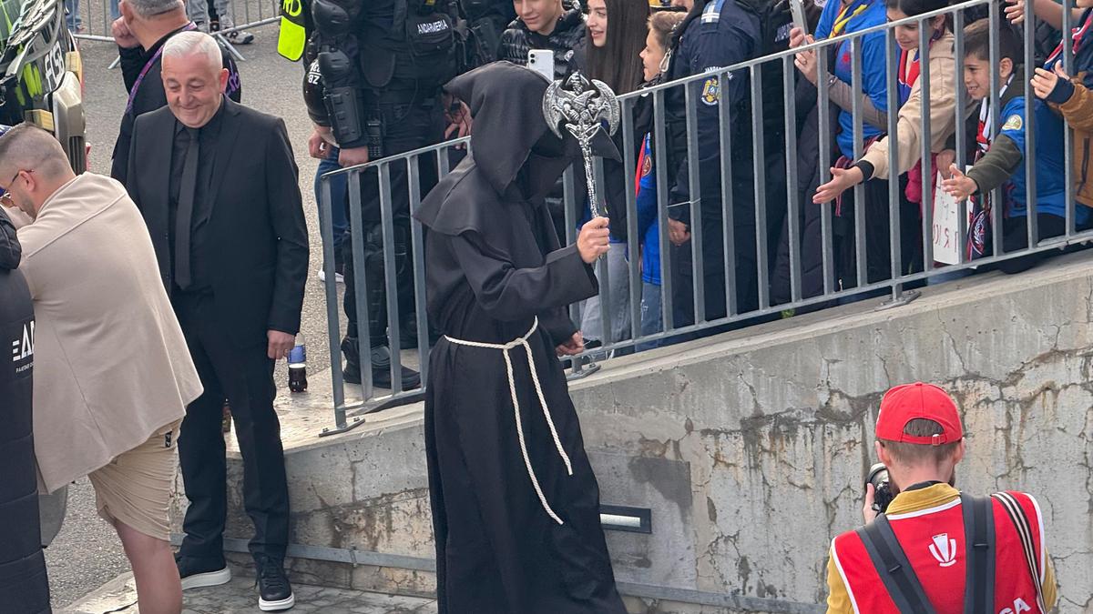 Reacție dinspre FRF, după ce roș-albaștrii s-au costumat pentru petrecerea de titlu: „Descătușare nervoasă”