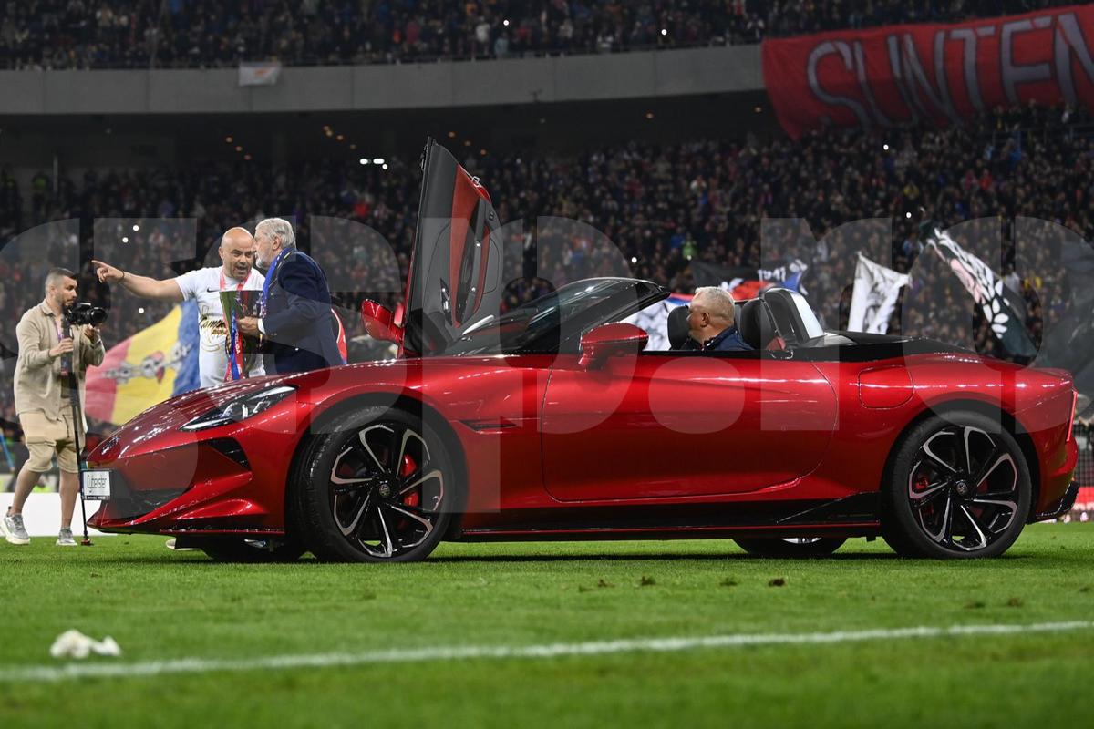 Elias Charalambous, direct în istoria FCSB! Pe plan intern, doar Laurențiu Reghecampf e peste