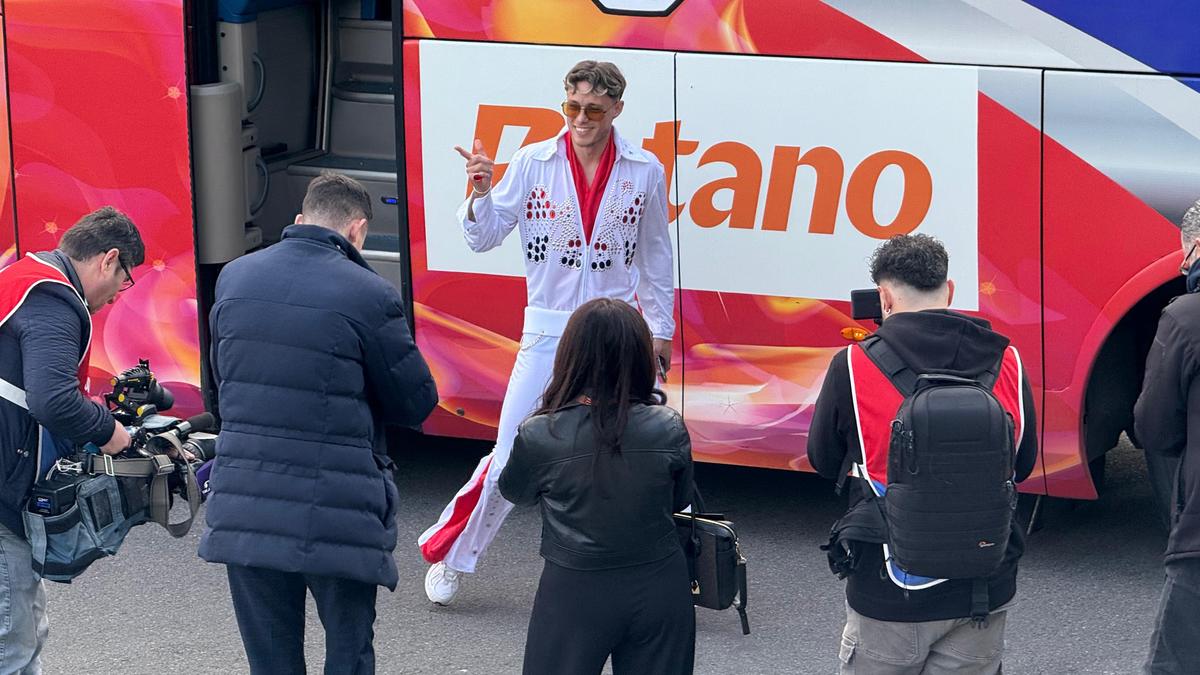 Reacție dinspre FRF, după ce roș-albaștrii s-au costumat pentru petrecerea de titlu: „Descătușare nervoasă”